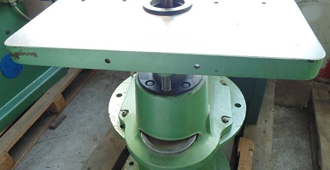 Spindle moulder 1202
