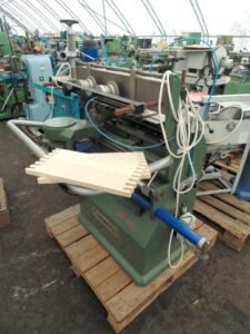 Automatic dovetailer 1116