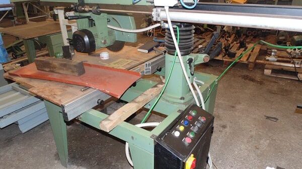 Radial Arm Saw 1679