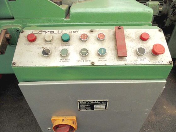 Ma&scaron;ina za gajbe M-107