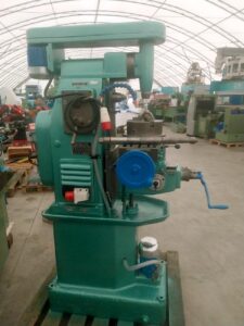 Universal milling machine PROGRES
