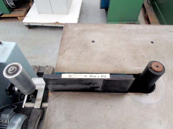 Oscilatorna &scaron;mirgl ma&scaron;ina SAMCO LP15