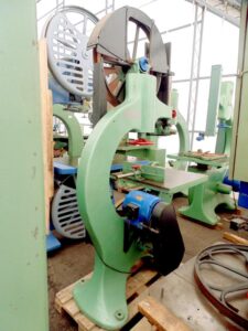 Band saw 1528