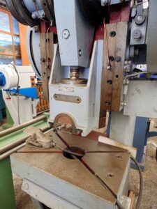 Eccentric press Wapras