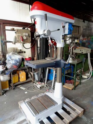 Pillar drilling machine CB