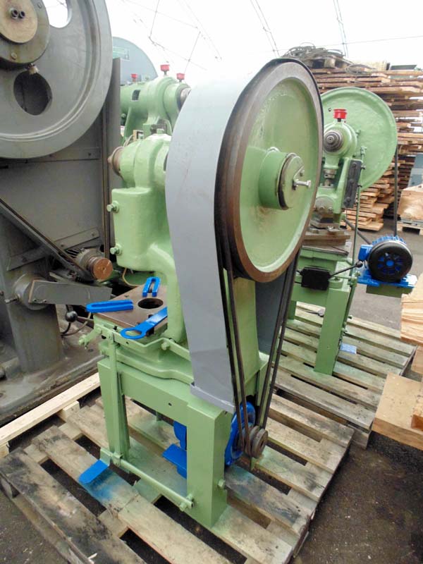 Эксцентриковый пресс 8Т