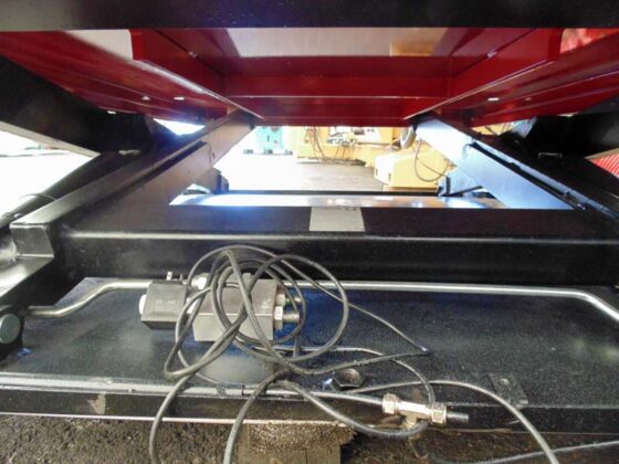 Hidraulična makazasta platforma