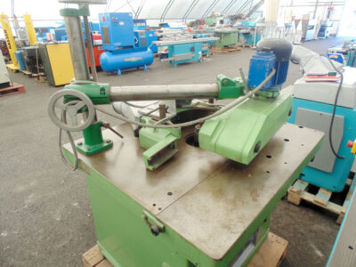 Frezer SCM 712