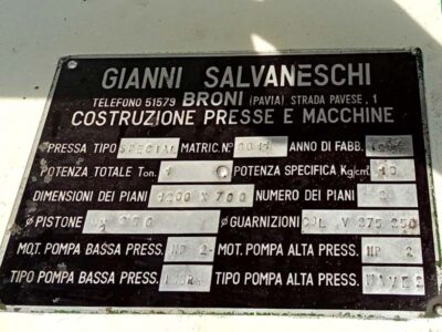 Podaci o mašini