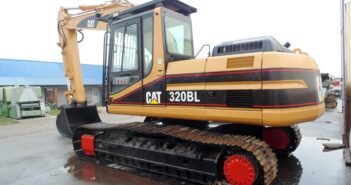 Bager guseničar CAT 320BL