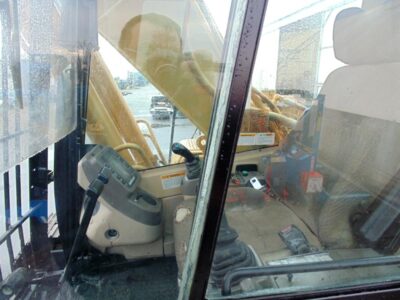 Crawler excavator CAT 320BL