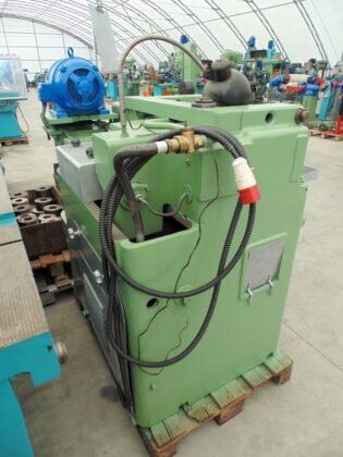 Ma&scaron;ina za navoje PeeWee