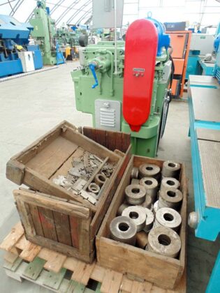 Немецкий резьбонакатный станок PeeWee