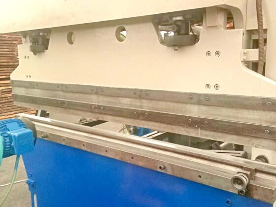 Hydraulic brake press JEL&Scaron;INGRAD