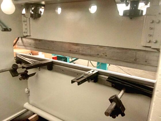 Hydraulic brake press JEL&Scaron;INGRAD