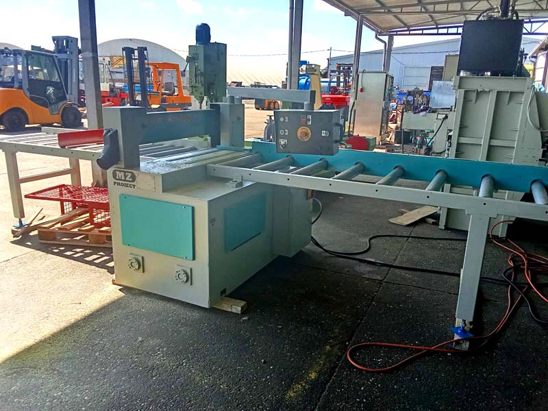 Поперечно-пильный станок MZProject Поперечно-пильный станок MZProject