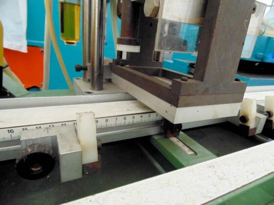 Hinges inserter 2769-19