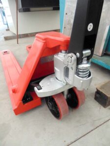 Hand Pallet Truck 2500